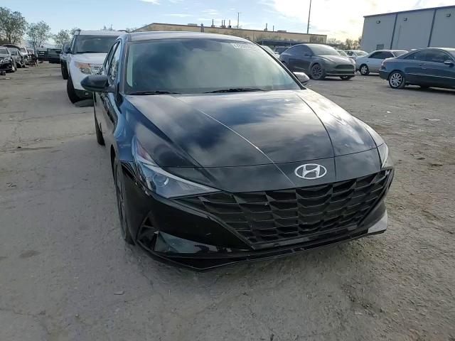 2022 Hyundai Elantra - Image 14