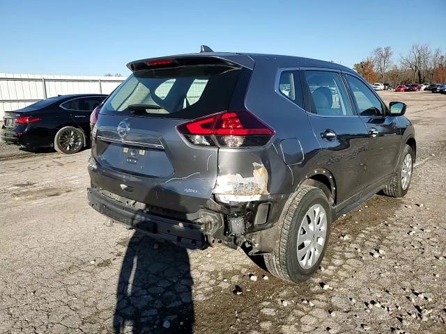 2018 Nissan Rogue - Image 11