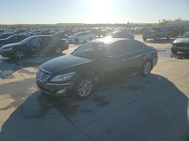 2012 Hyundai Genesis 3.8L VIN: KMHGC4DD3CU207579 Lot: 81733694