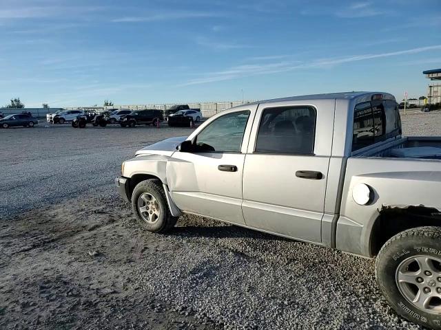 2005 Dodge Dakota Quad Slt VIN: 1D7HW48N25S110705 Lot: 78850124