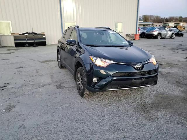 2017 Toyota Rav4 Xle VIN: JTMRFREV3HJ172124 Lot: 80309774