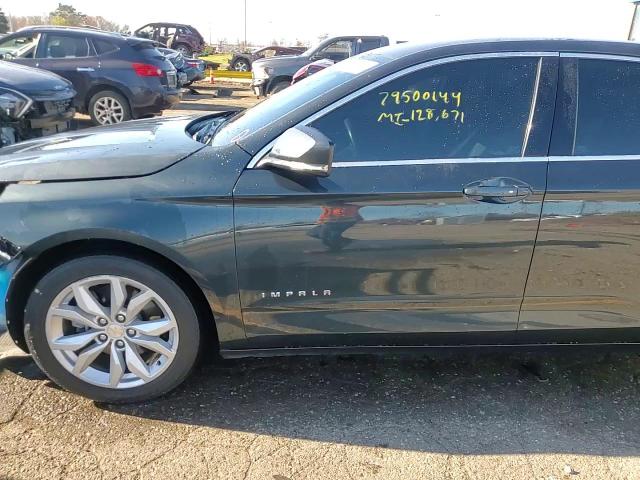 2018 Chevrolet Impala - Image 13
