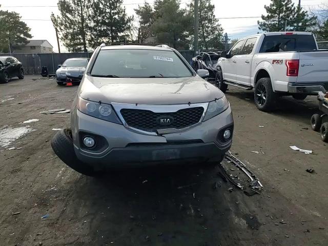 2012 Kia Sorento - Image 11