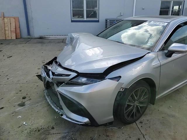 2021 Toyota Camry - Image 11
