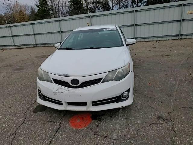 2012 Toyota Camry - Image 11