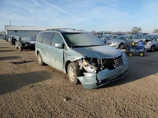 2008 Chrysler Town & Country - Image 12