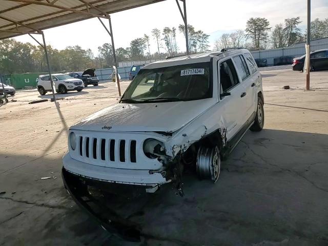 2012 Jeep Liberty (Patriot) - Image 11