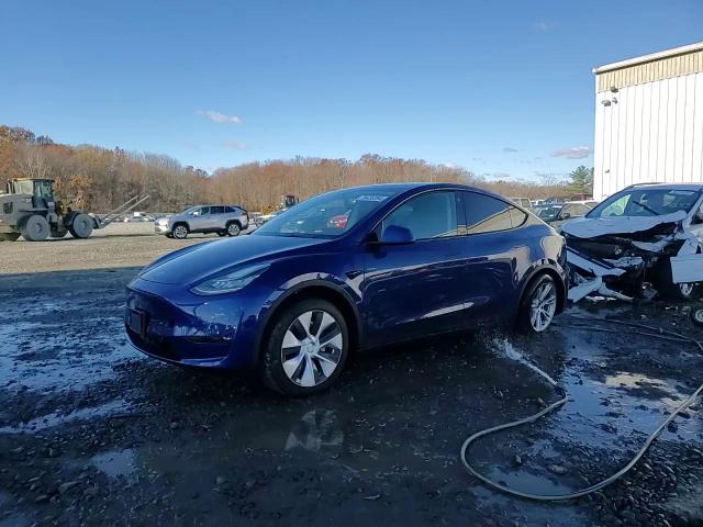 2021 Tesla Model Y VIN: 5YJYGAEE4MF130976 Lot: 79435394