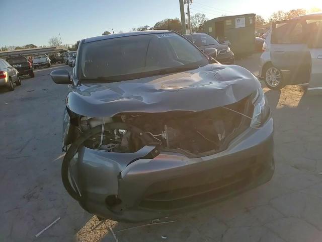 2019 Nissan Rogue - Image 12