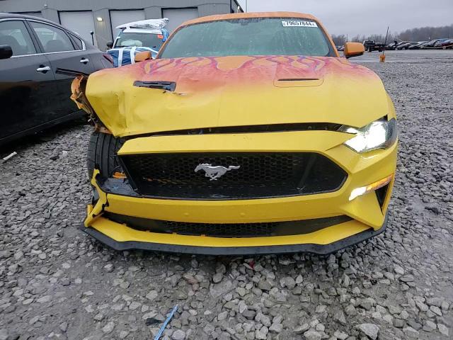 2018 Ford Mustang - Image 13