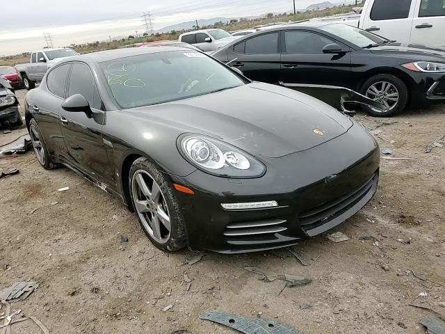 2015 Porsche Panamera - Image 11