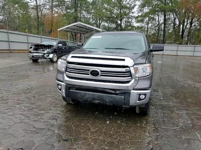 2017 Toyota Tundra - Image 13