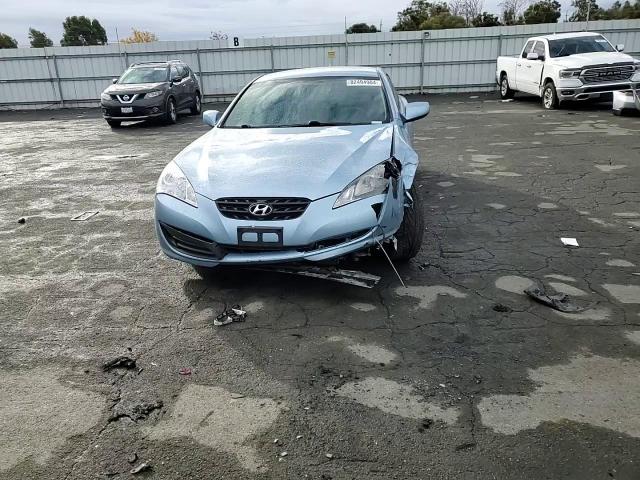 2011 Hyundai Genesis Coupe 2.0T VIN: KMHHT6KD6BU049353 Lot: 82494904