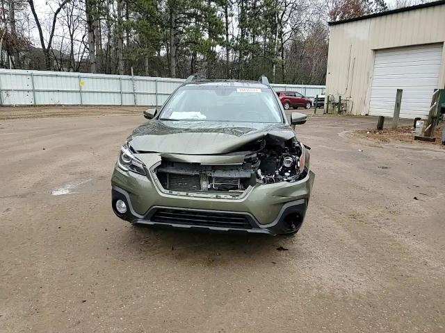 2018 Subaru Outback 3.6R Limited VIN: 4S4BSENC5J3310952 Lot: 80895874