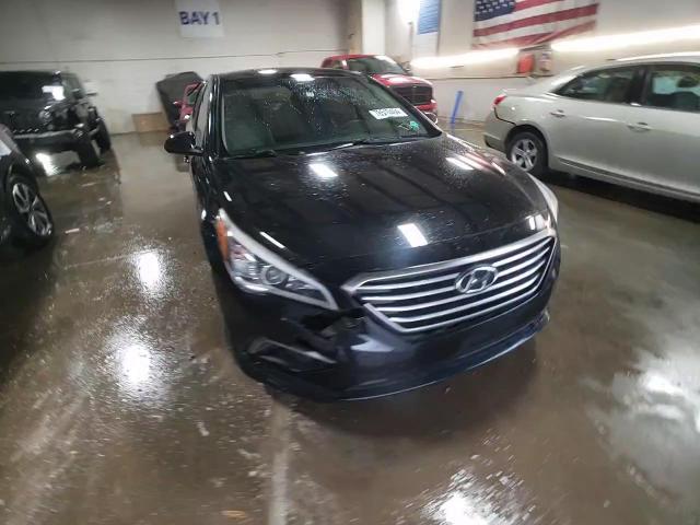 2017 Hyundai Sonata - Image 13