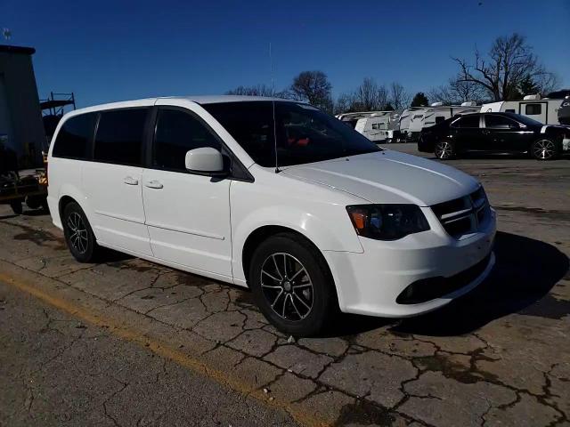 2015 Dodge Grand Caravan R/T VIN: 2C4RDGEG0FR557855 Lot: 81172714