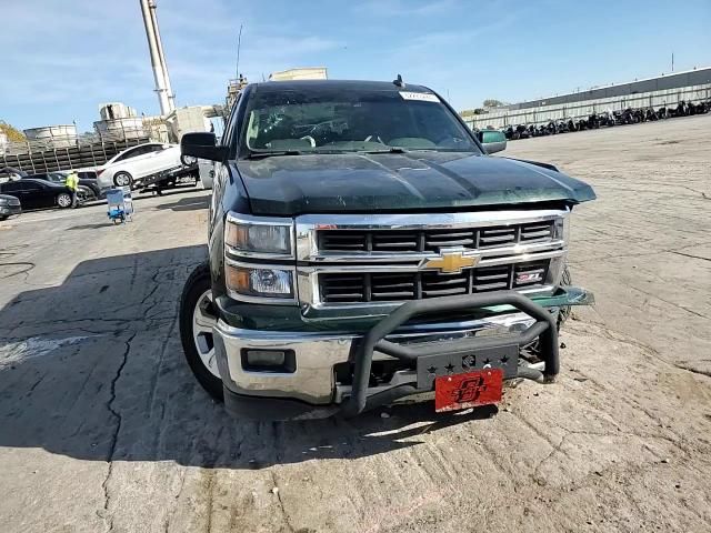 2015 Chevrolet Silverado - Image 11