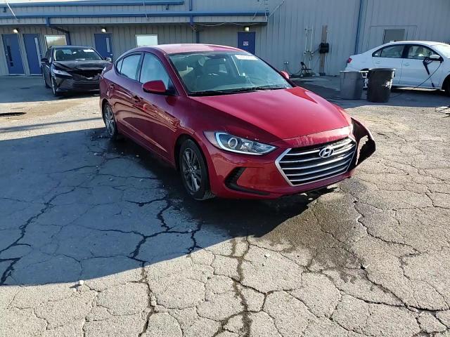 2017 Hyundai Elantra - Image 13