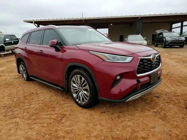 2021 Toyota Highlander - Image 15