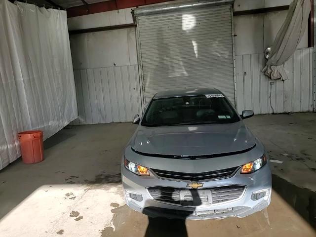 2017 Chevrolet Malibu - Image 13