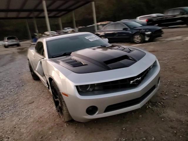 2011 Chevrolet Camaro - Image 11