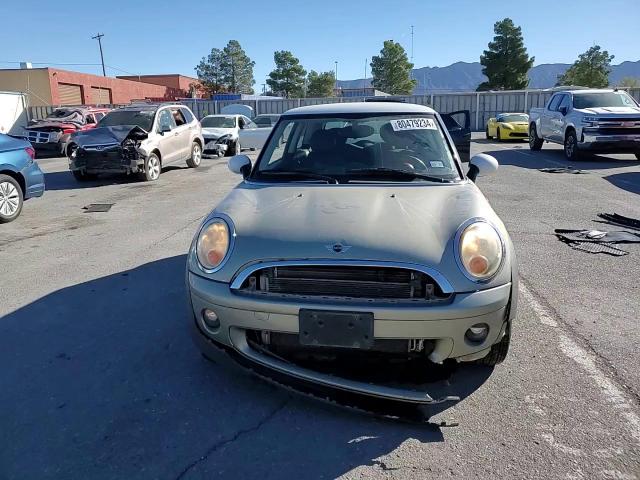 2009 Mini Cooper VIN: WMWMF335X9TW76652 Lot: 80479234