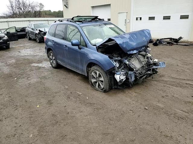 2018 Subaru Forester - Image 12