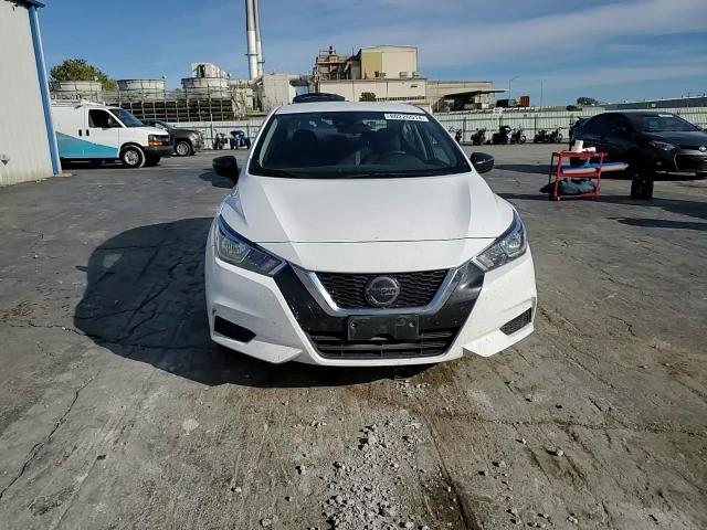 2021 Nissan Versa - Image 11