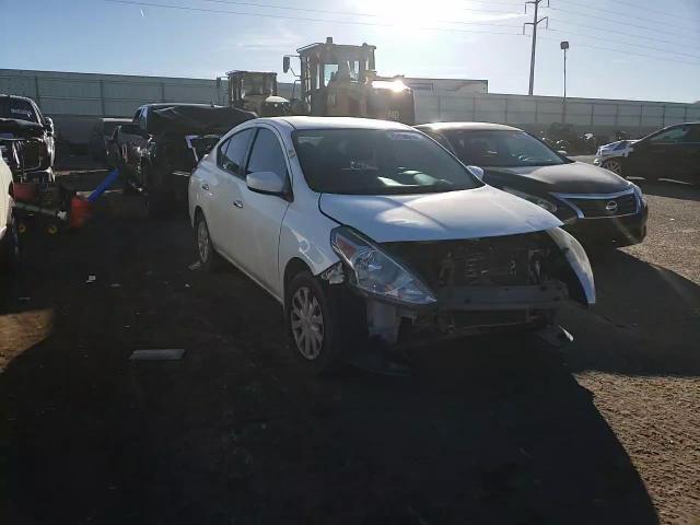 2017 Nissan Versa - Image 11