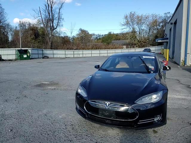 2015 Tesla Model S 85D VIN: 5YJSA1H22FF081255 Lot: 78753994