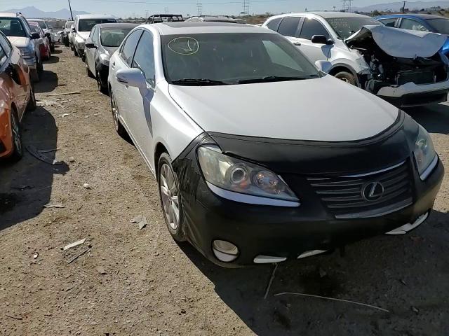 2010 Lexus ES - Image 11