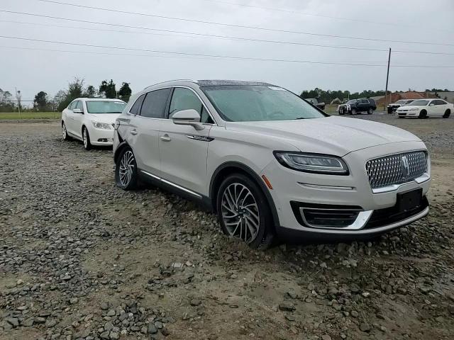 2019 Lincoln Nautilus - Image 14