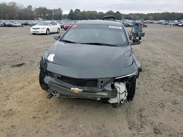 2017 Chevrolet Malibu - Image 10