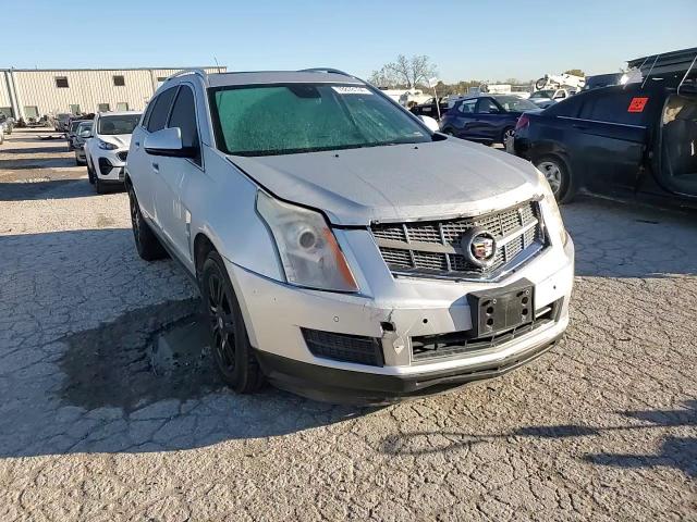 2010 Cadillac SRX - Image 11