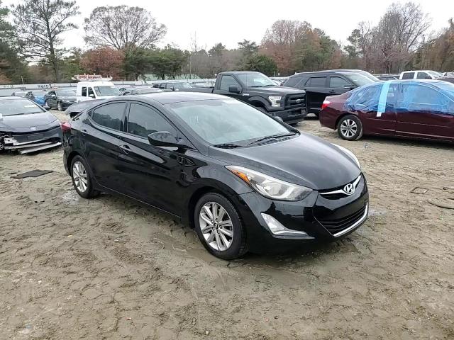 2014 Hyundai Elantra - Image 13
