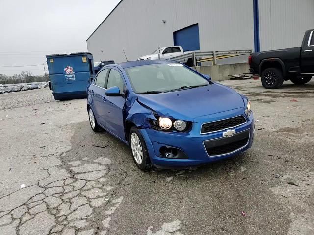 2016 Chevrolet Sonic - Image 13