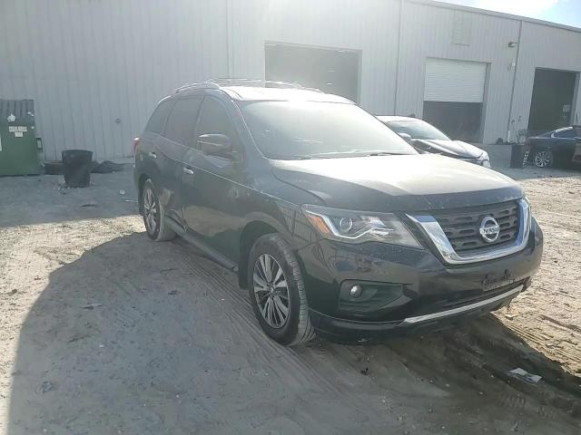 2018 Nissan Pathfinder - Image 12