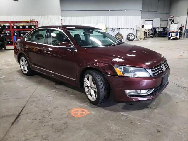 2014 Volkswagen Passat - Image 10