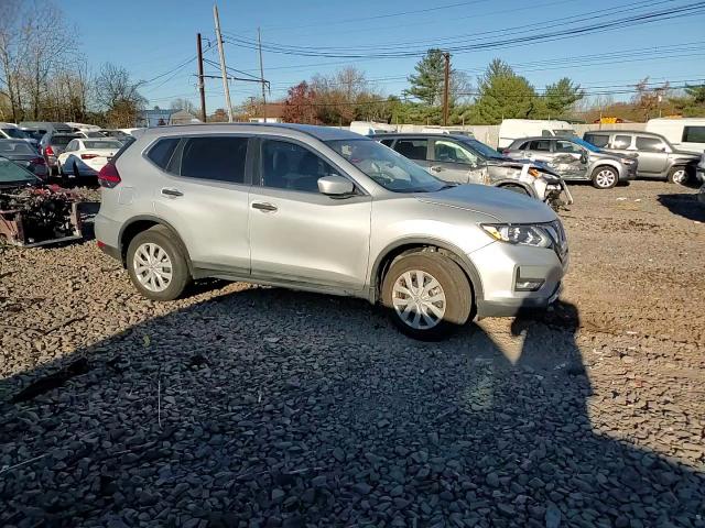 2017 Nissan Rogue Sv VIN: 5N1AT2MV4HC897505 Lot: 79836694