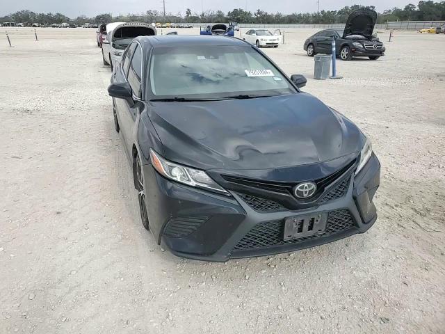 2018 Toyota Camry L VIN: 4T1B11HKXJU067938 Lot: 79251894