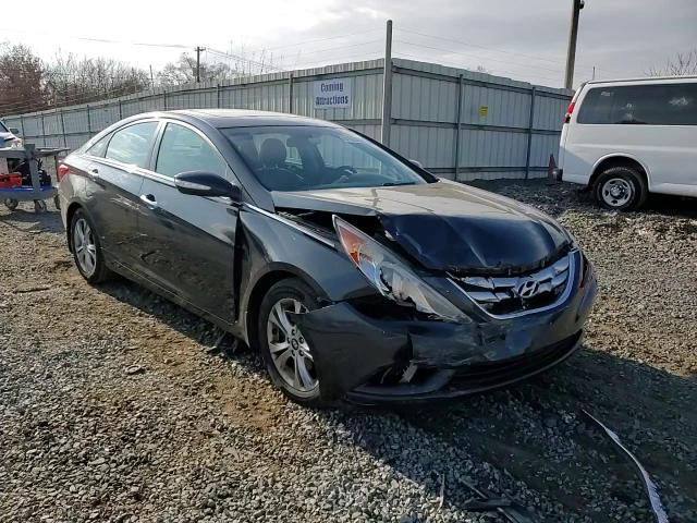 2011 Hyundai Sonata - Image 10