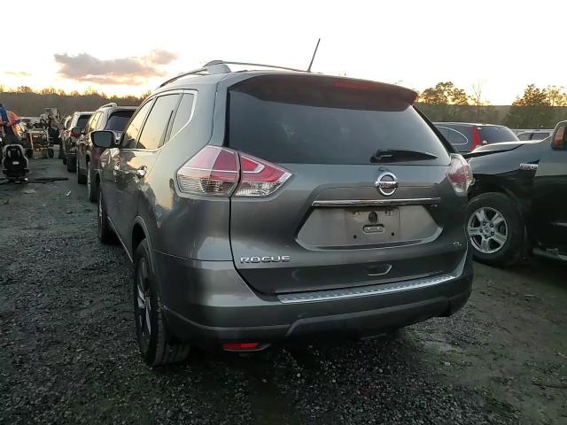 2016 Nissan Rogue - Image 11