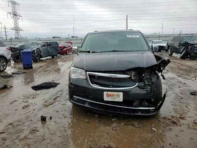 2014 Chrysler Town & Country Limited VIN: 2C4RC1GG5ER374463 Lot: 81493144