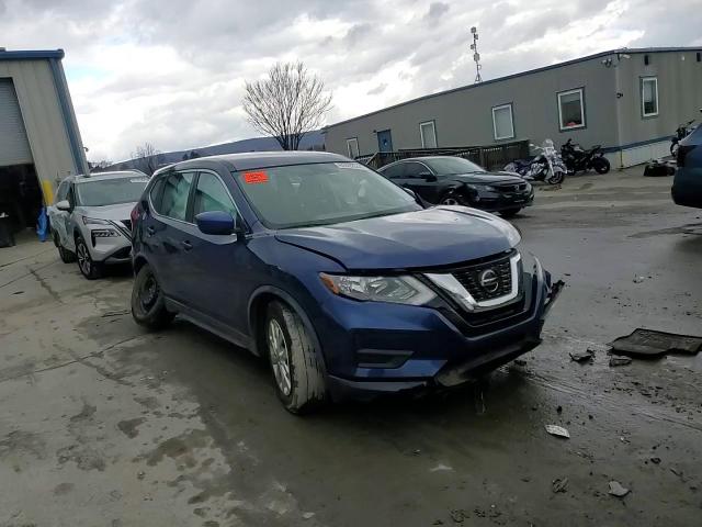 2018 Nissan Rogue - Image 11