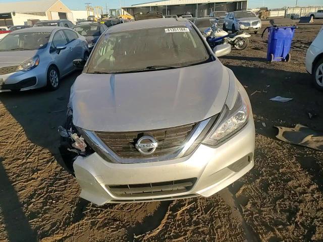 2017 Nissan Altima - Image 11