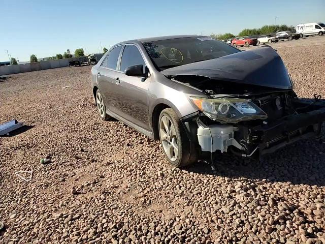 2014 Toyota Camry - Image 11