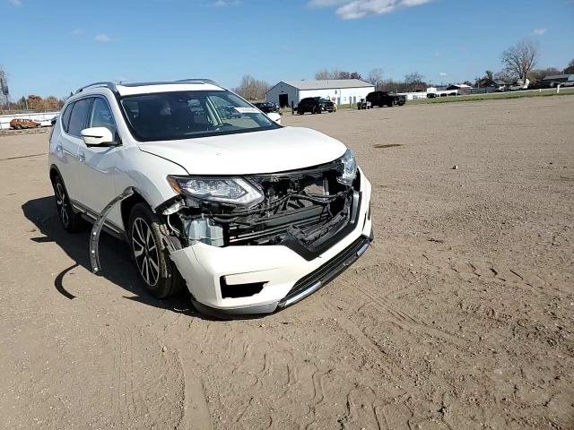 2018 Nissan Rogue - Image 11