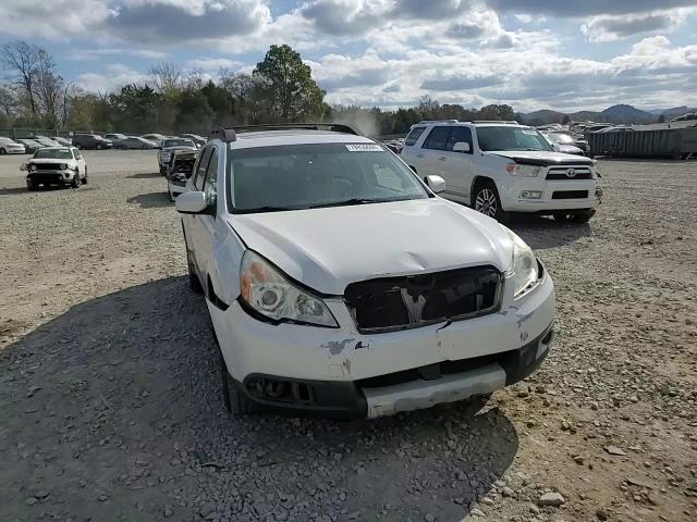 2012 Subaru Outback - Image 11