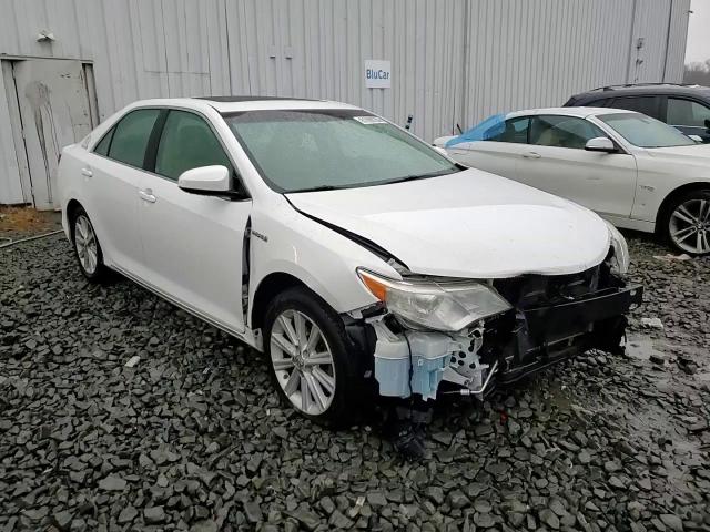 2012 Toyota Camry - Image 14
