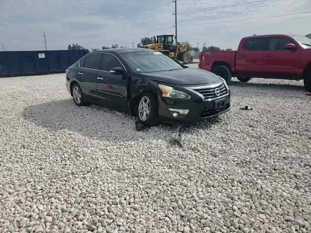 2013 Nissan Altima - Image 11